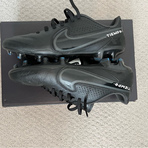 Nike Men's/Women's Tiempo Legend 9 Academy Extra Narrow Firm Gro - Picture 7 of 7